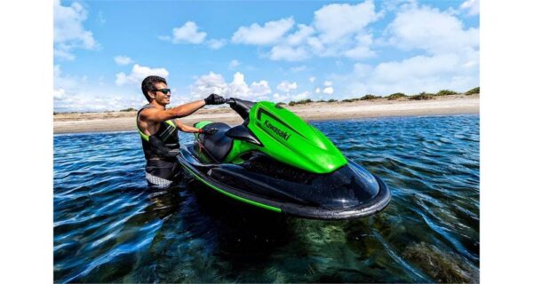 2019 Kawasaki Jet Ski® STX®-15F - Image 2